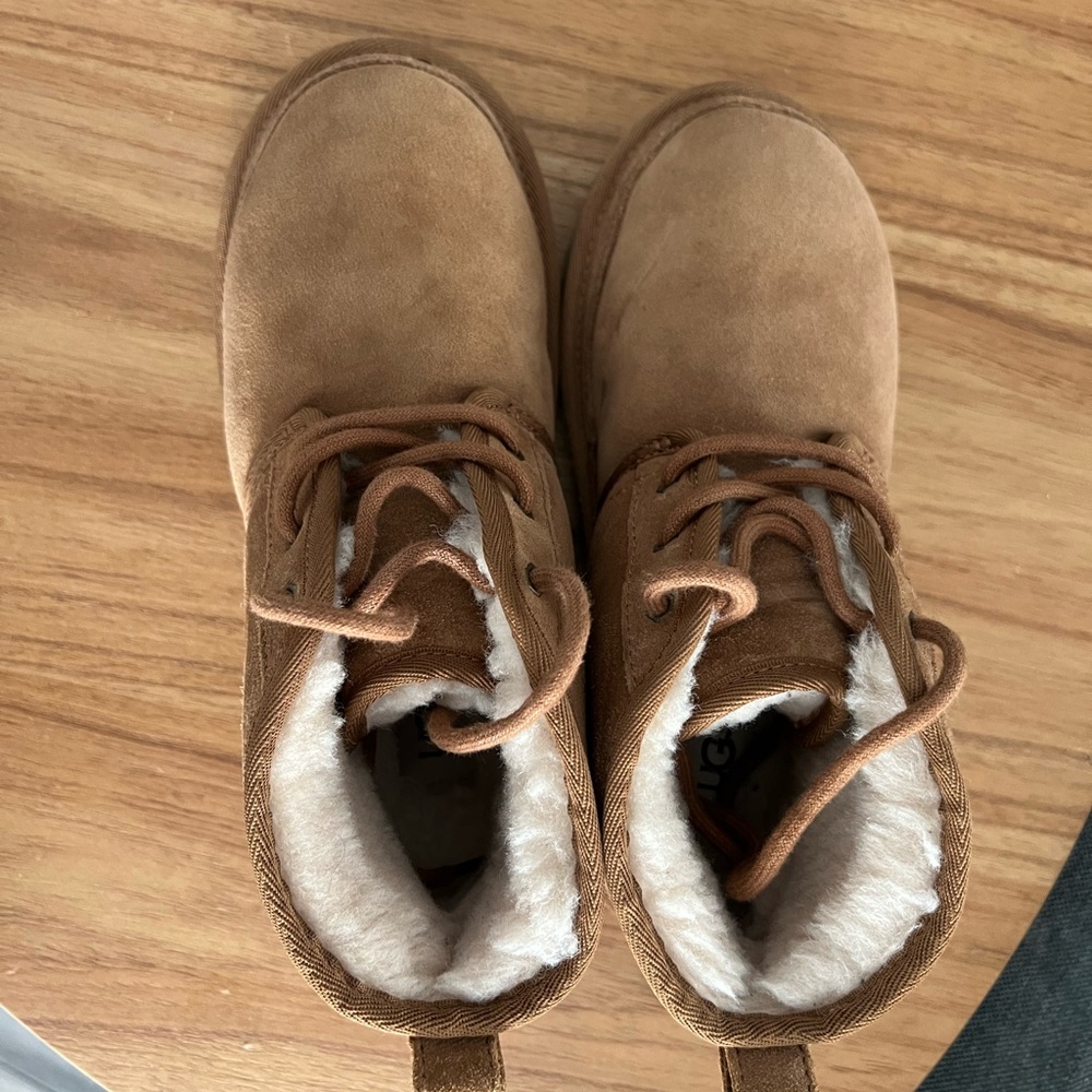 Boys Uggs Neumel - Picture 2 of 5